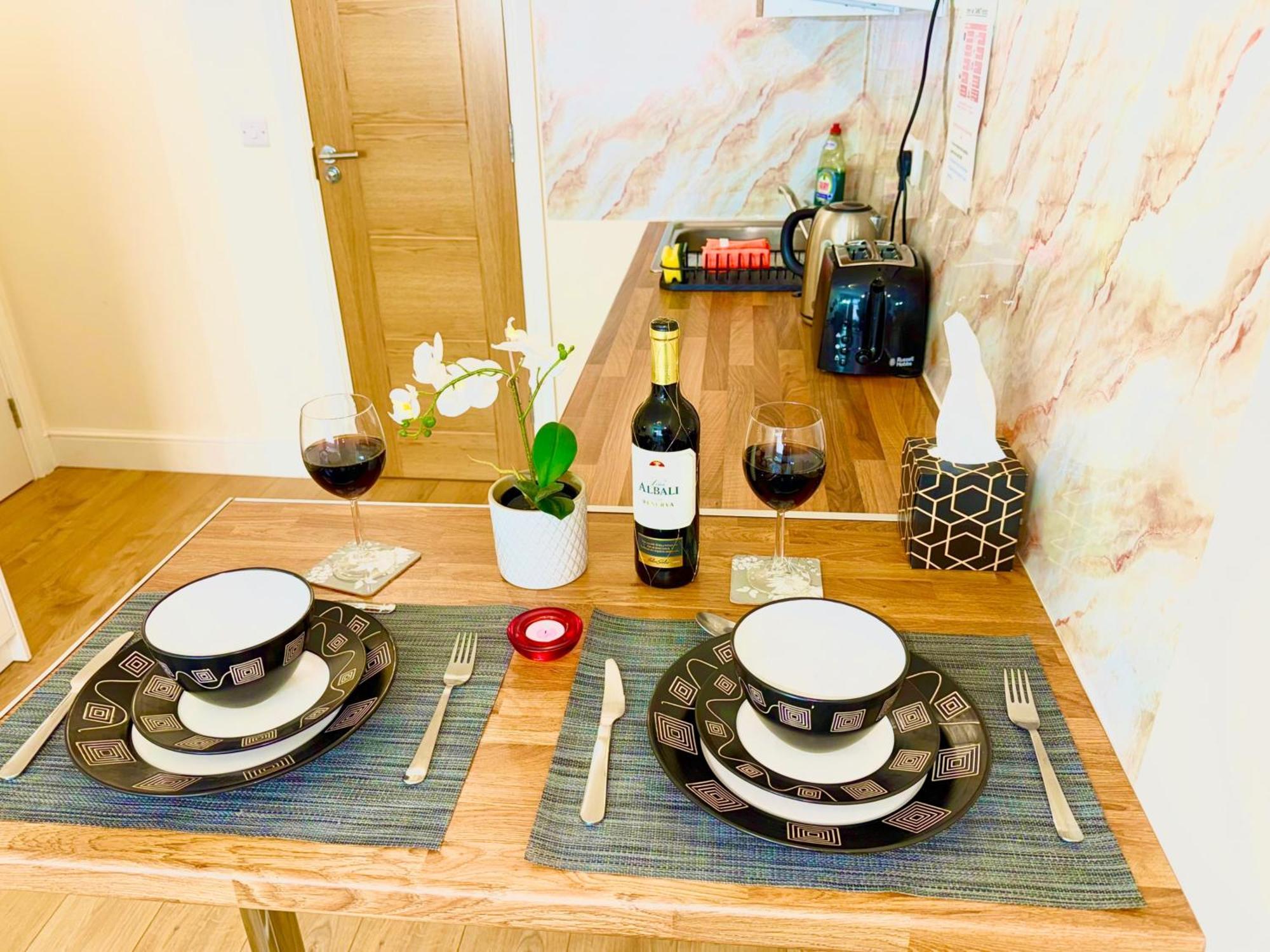 Sleep-2 Studio-free Parking Pet Friendly London
